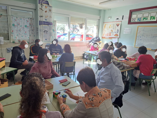 FORMACIÓN PARA PROFESIONALES Y ESTUDIANTES DE GRADO
